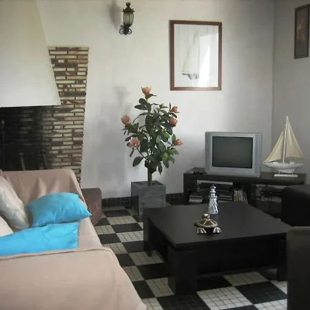 Maison Barbatre, 4 Pieces, 6 Personnes - Fr-1-224b-459 *